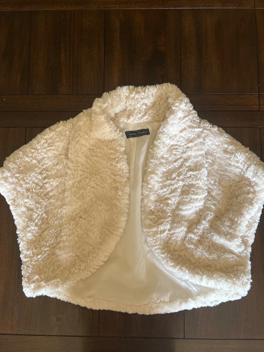 Jessica Howard Faux Fur Ivory Shrug Wrap Bolero Jacket Elegant Lined Polyester